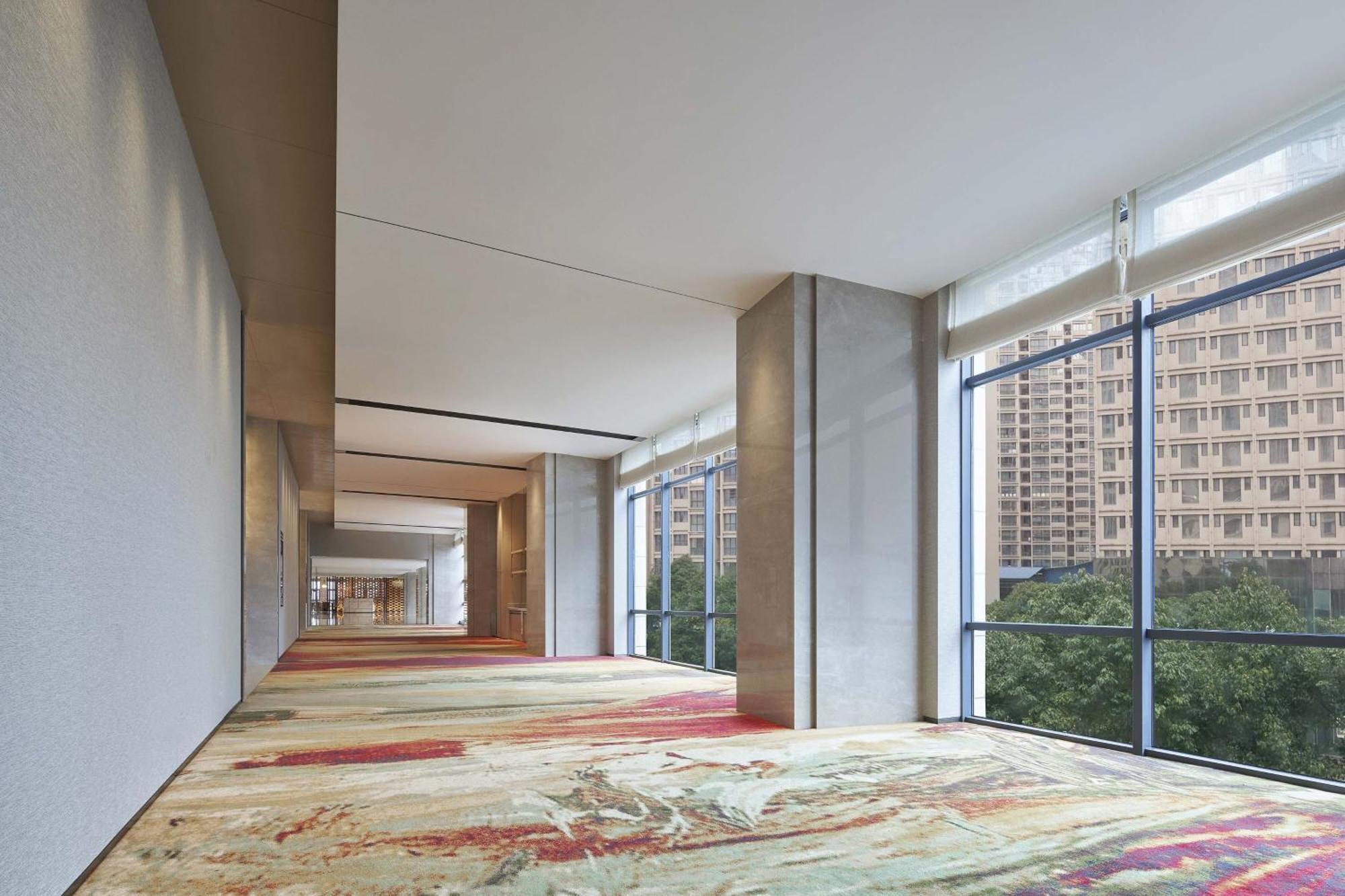 Four Points By Sheraton Guiyang, Huaxi Гуейян Екстериор снимка