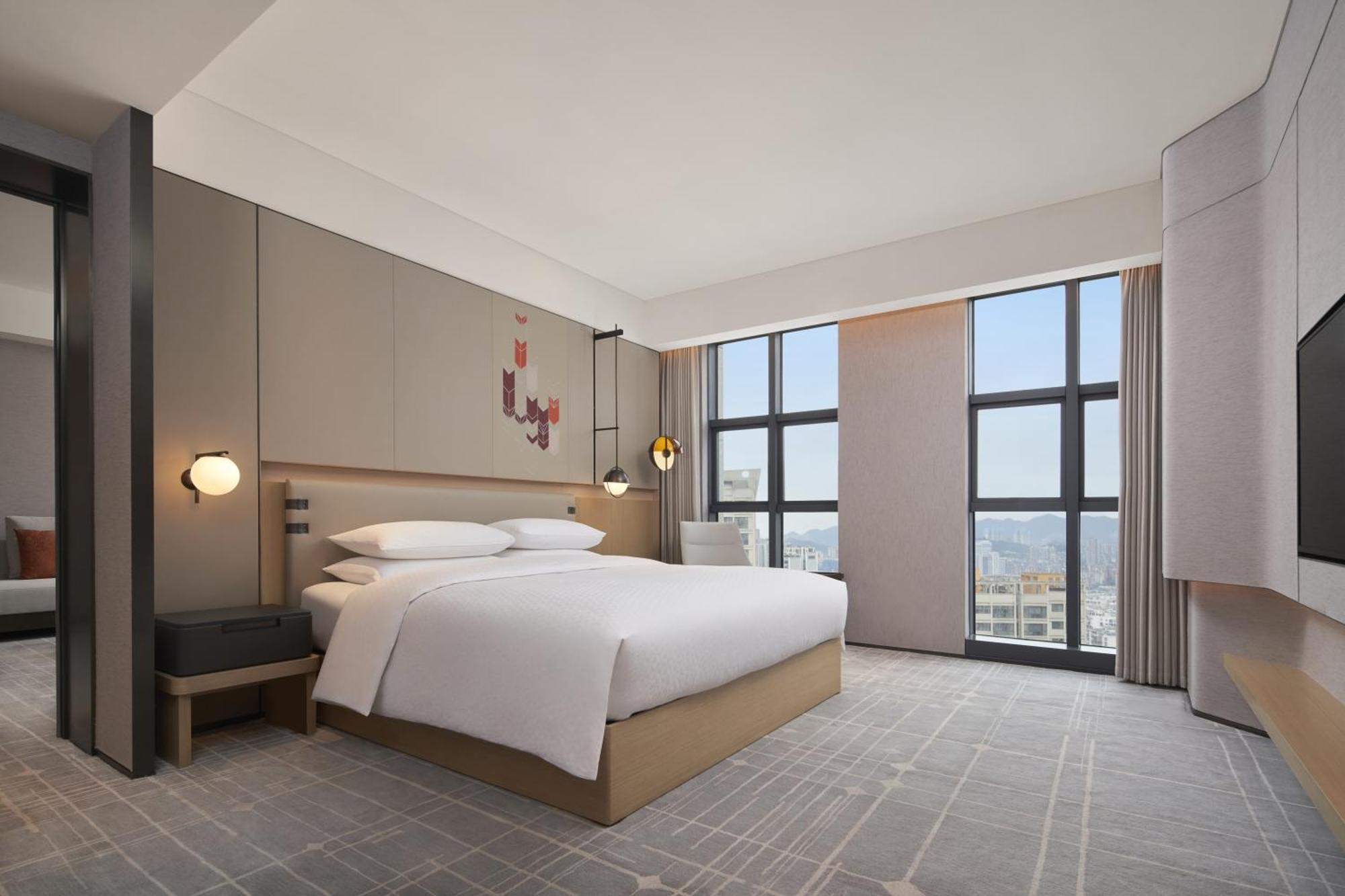 Four Points By Sheraton Guiyang, Huaxi Гуейян Екстериор снимка